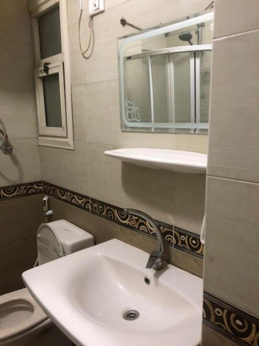 Cozy 2br Near Who, Airport