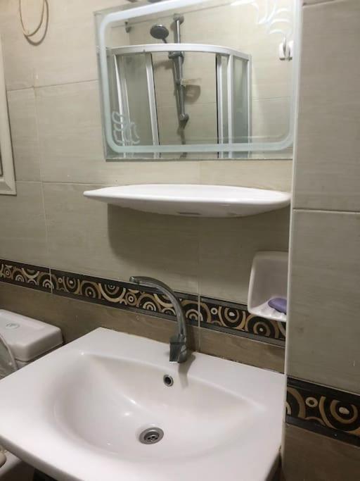 Apartment Cozy 2br Near Who, Airport *
