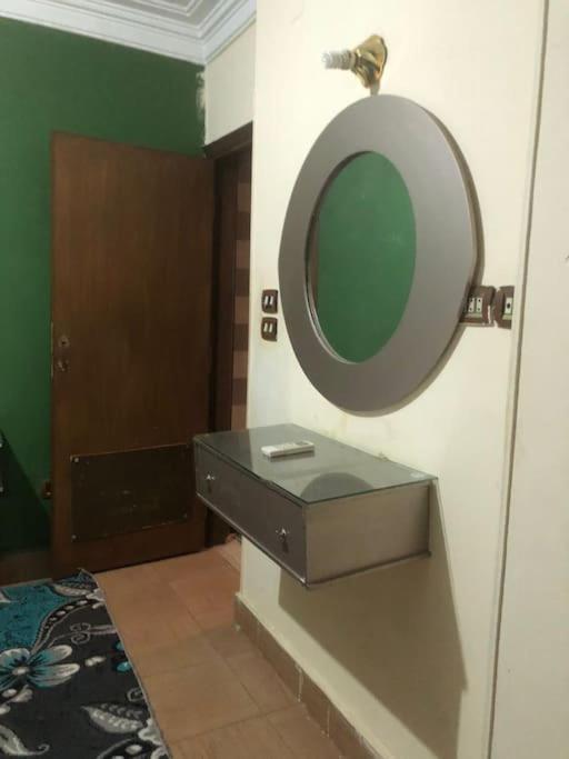 Cozy 2br Near Who, Airport Apartment